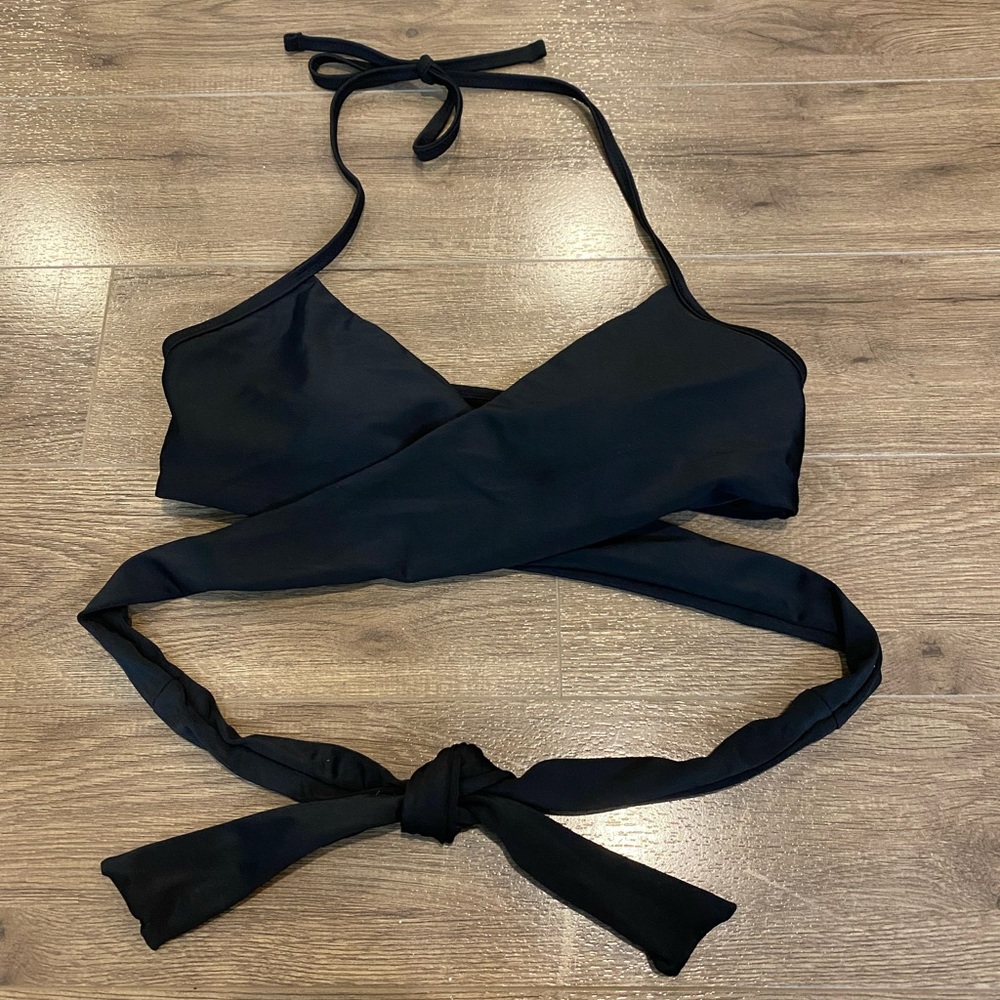 NWT Aerie bikini top